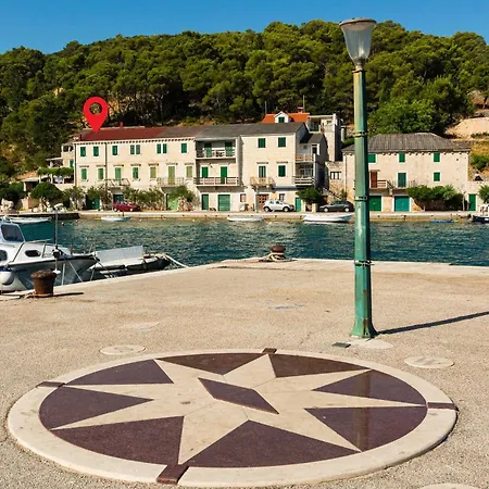 Three-bedroom In Apartmán *