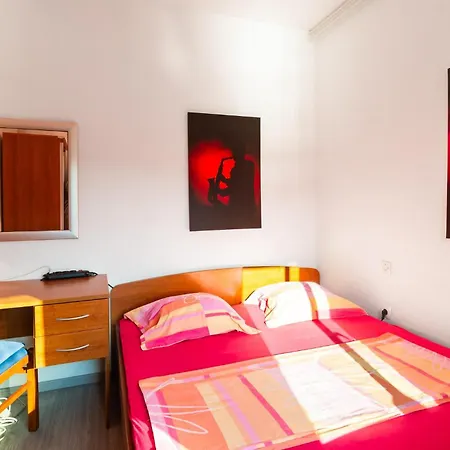 Three-bedroom In * Povlja (Brac)