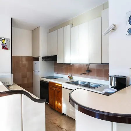 Three-bedroom In Apartmán *